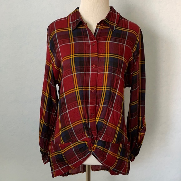 Peace & Pearls Tops - Peace & Pearls Plaid 3/4-Half Sleeve Button Shirt